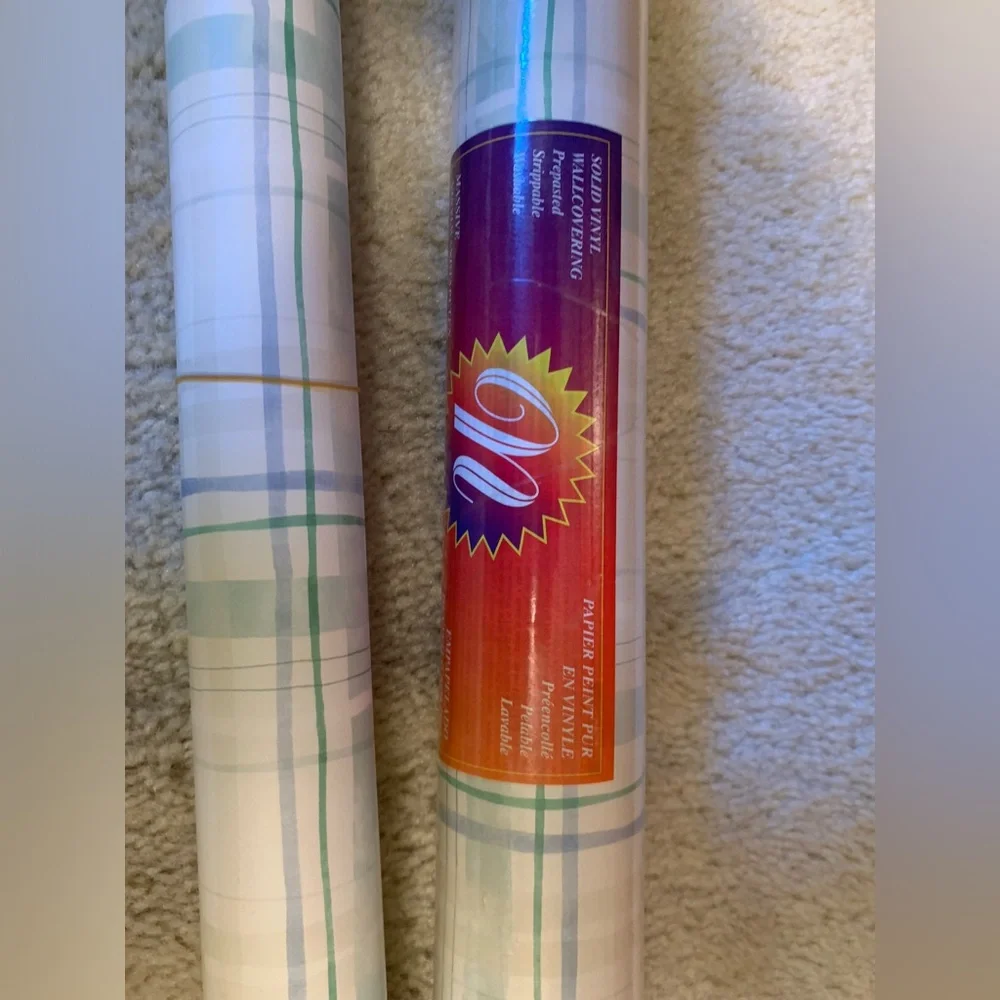Plaid vinyl pre-pasted wallpaper double roll + 1/4 roll